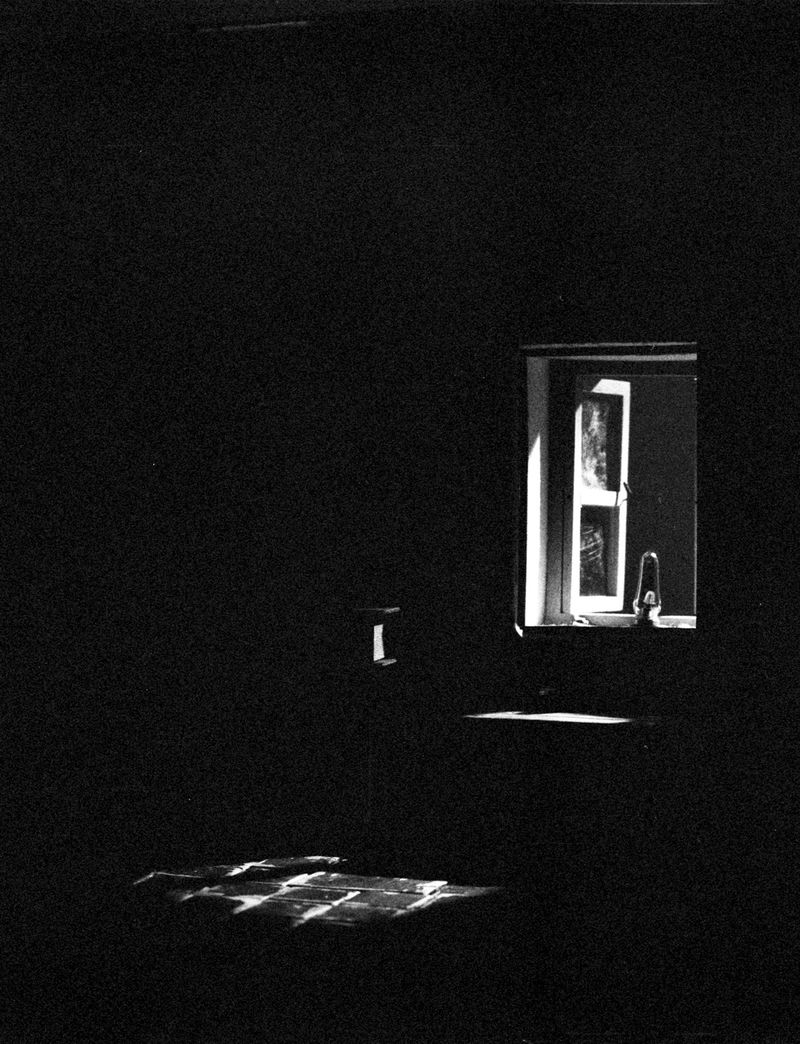 © Ana Lorente - Image from the Si las paredes callaran (If walls were silent) photography project