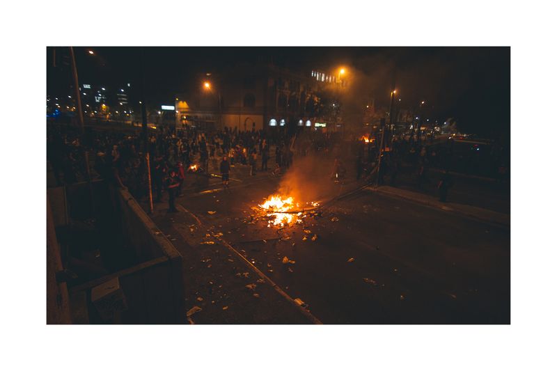 © Matias Cortez - October 18th, first night of the social outbreak