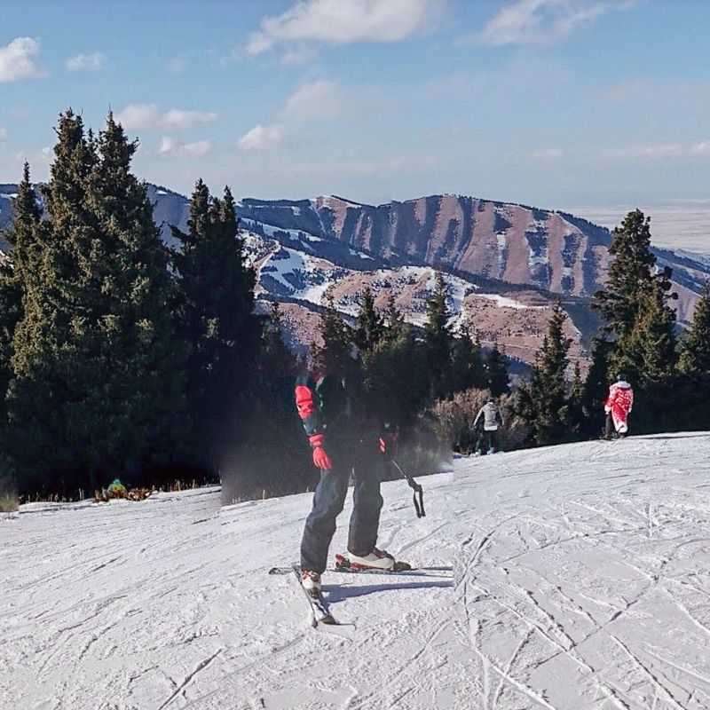 © Utu-Tuuli Jussila - After Life Aprés-Ski (2018)