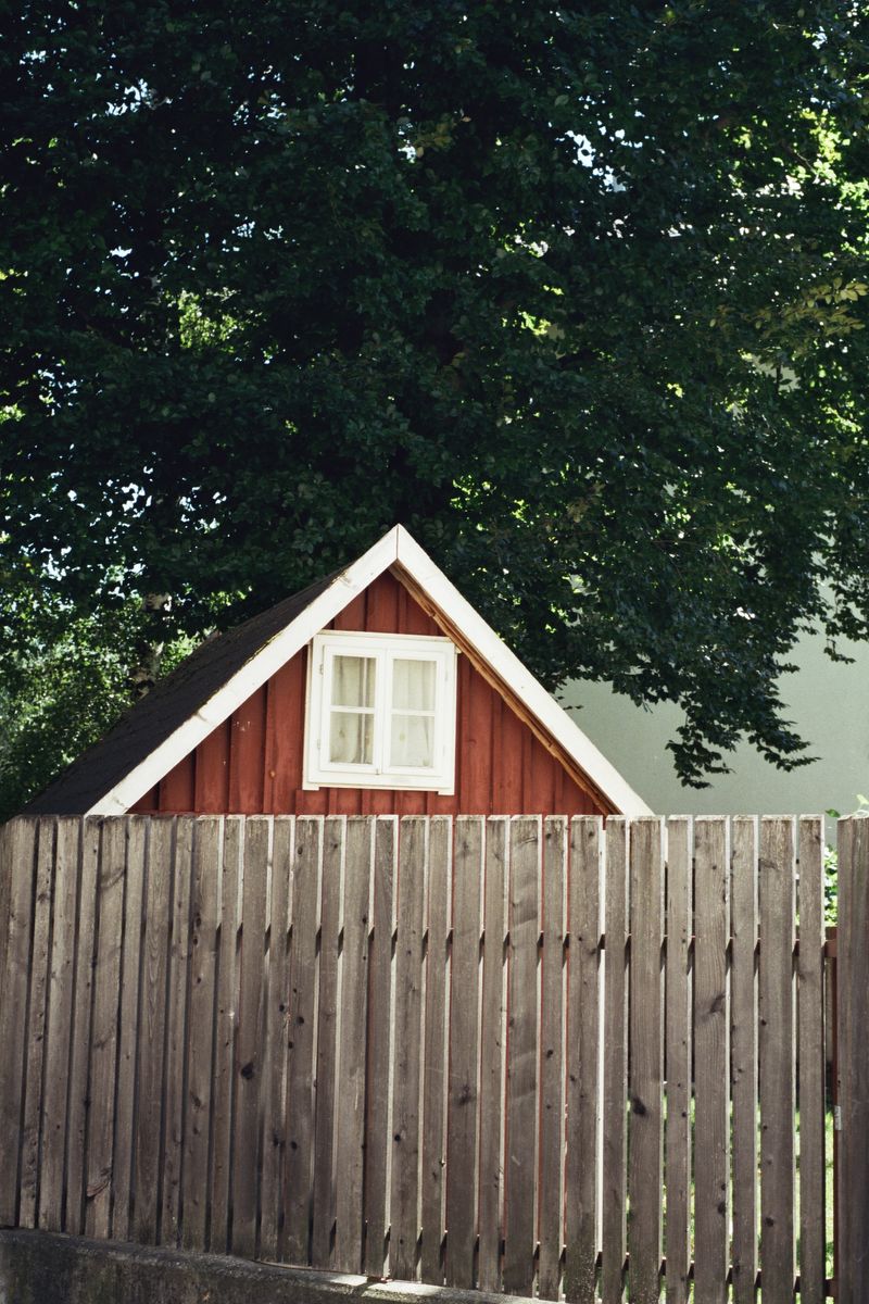 © Matteo De Petris - Image from the Ai Margini photography project