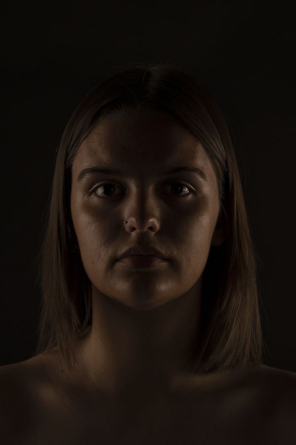 © Sophie Gilkens - Image from the ZEVENTIENTWAALF (seventeen-twelve) photography project