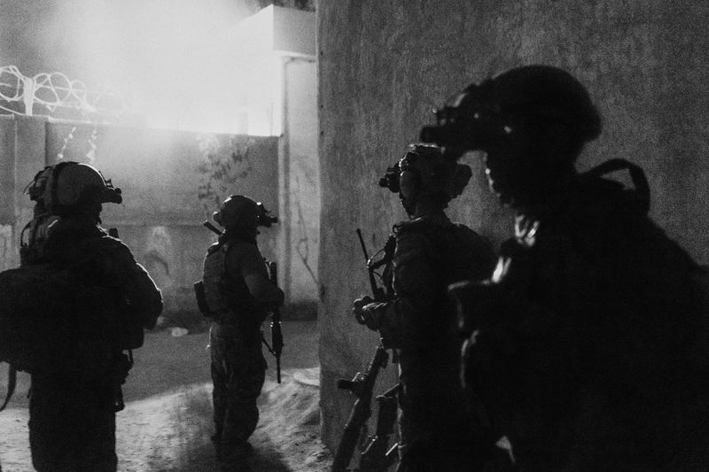 © Lorenzo Tugnoli - Image from the It can never be the same photography project