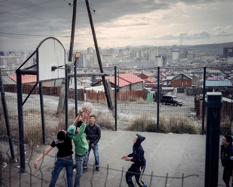 © Artur Alan Willmann - Image from the Landscape with a plastic horse photography project