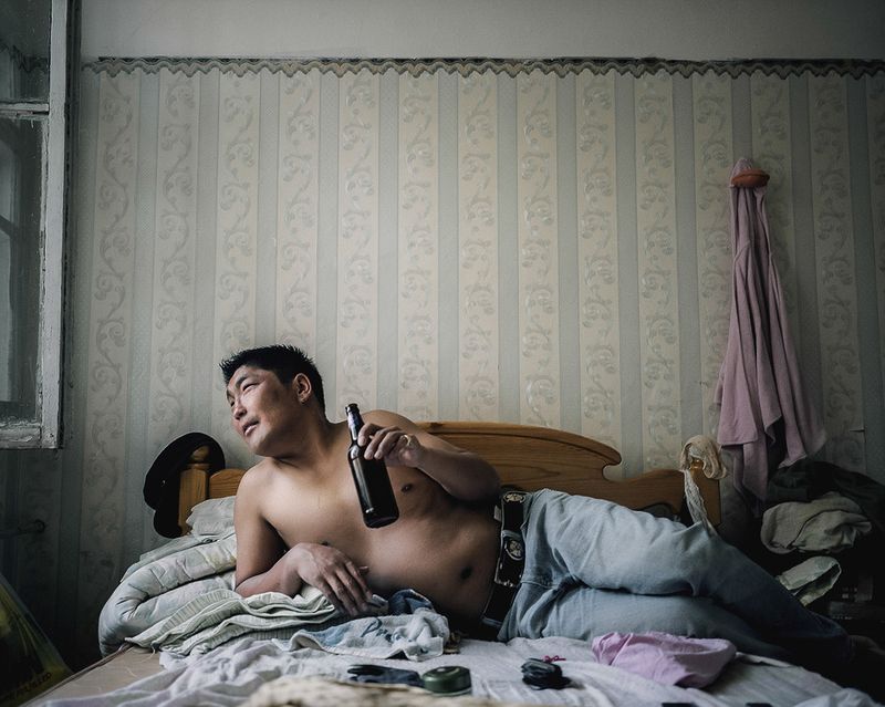 © Artur Alan Willmann - Image from the Landscape with a plastic horse photography project