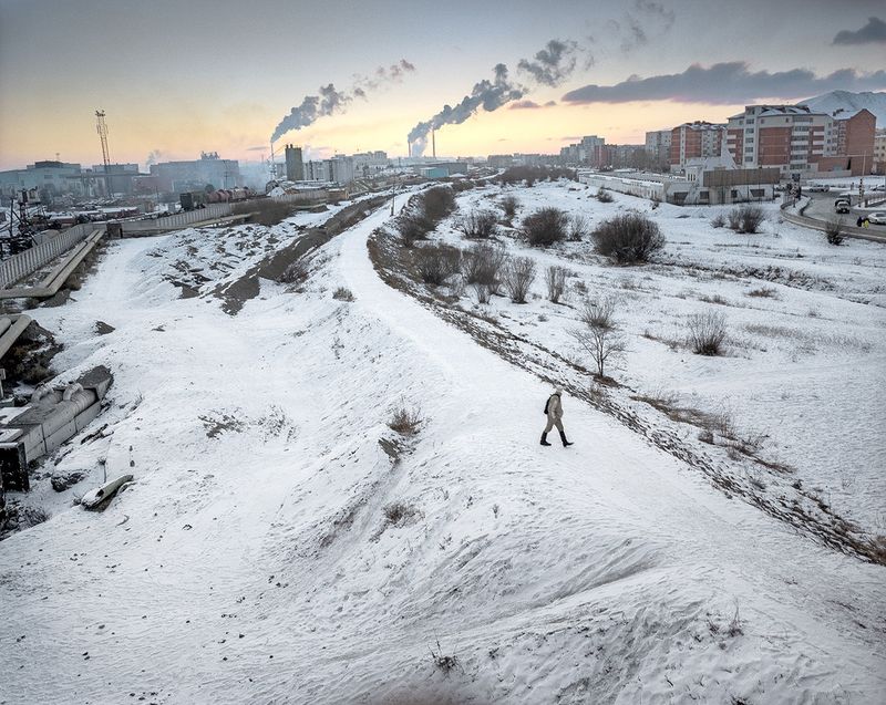 © Artur Alan Willmann - Image from the Landscape with a plastic horse photography project