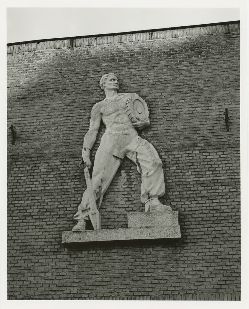 © Fromm Balázs - Relief of a worker - Ózd, Hungary - Cprint