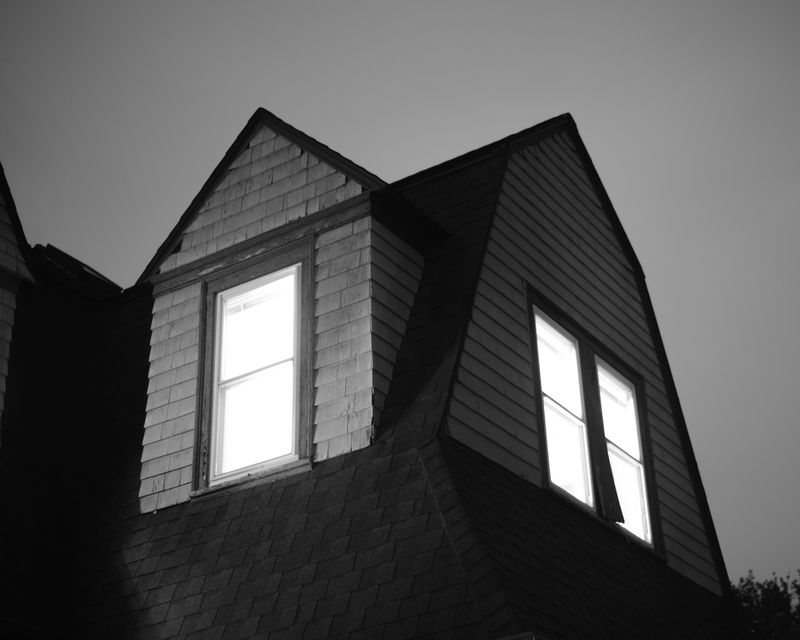 © Elizabeth McGrady - Image from the The Veil is Thin photography project