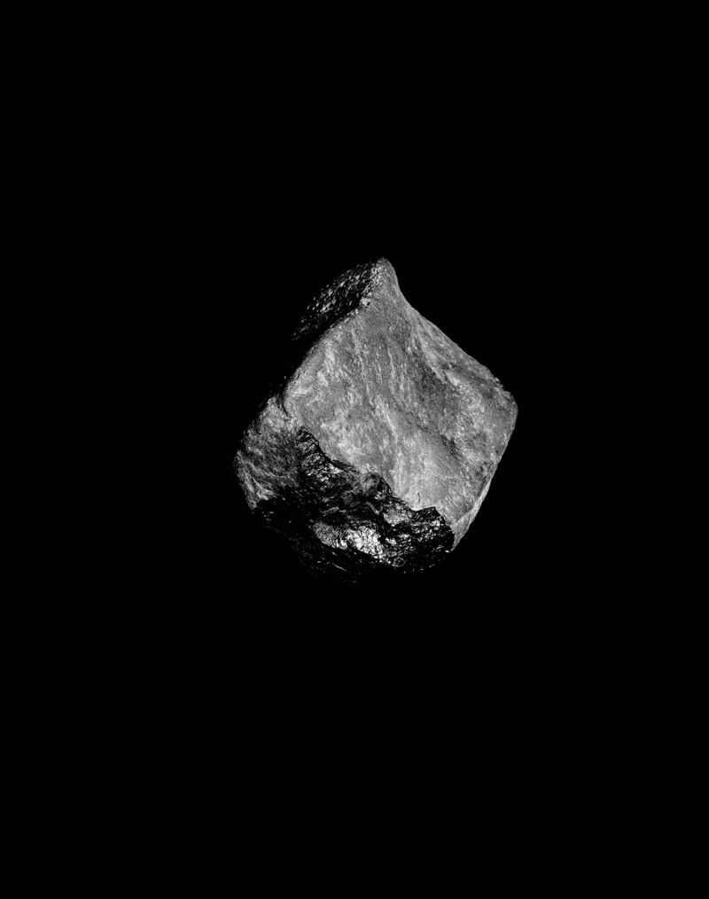 © Lukasz Kubicki - Image from the Reverence to the goddess of memory and time photography project