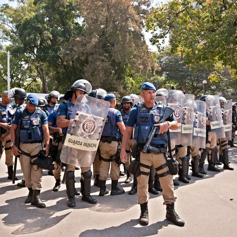 © Lara Ciarabellini - Image from the Urban Rio: life in between beaches and favelas photography project