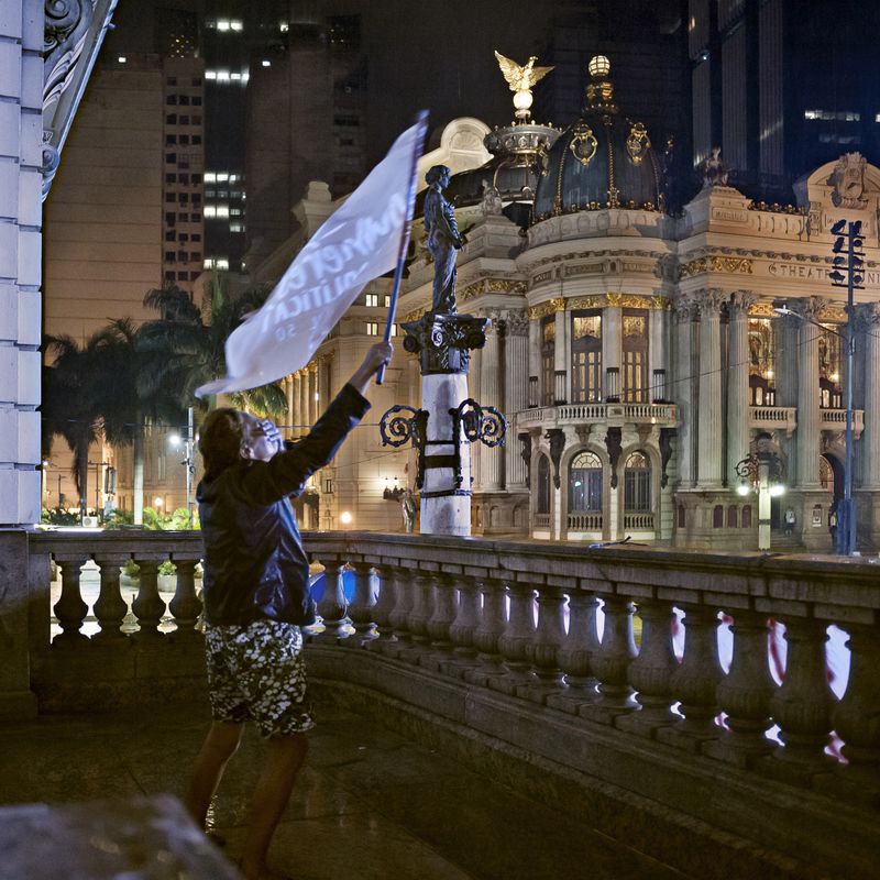 © Lara Ciarabellini - Rio de Janeiro (Brazil) – End of a political rally during the 2018 election.