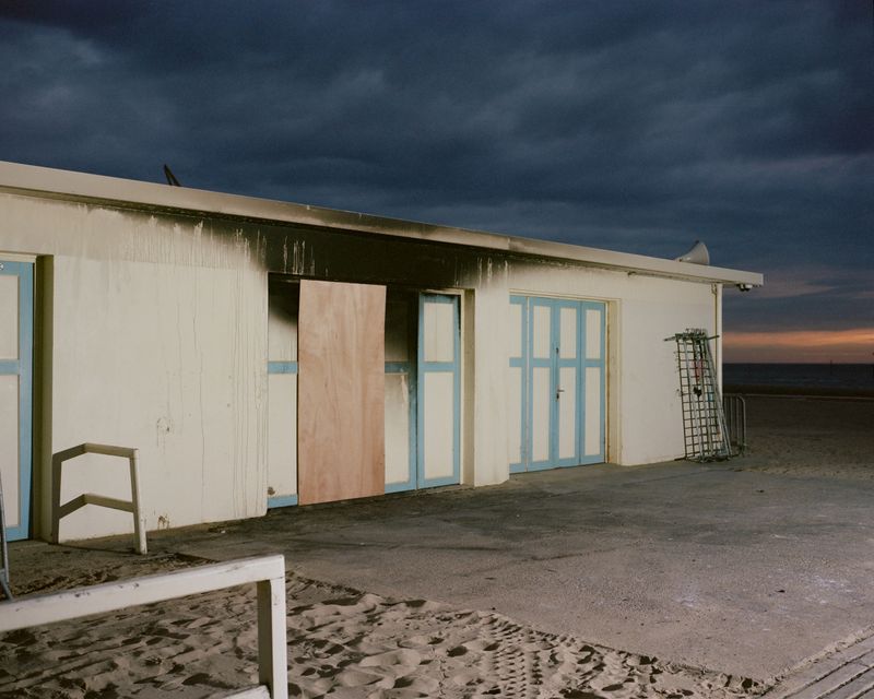 © Henri Kisielewski - Arson, (2022). Kodak medium format colour negative film (6x7).
