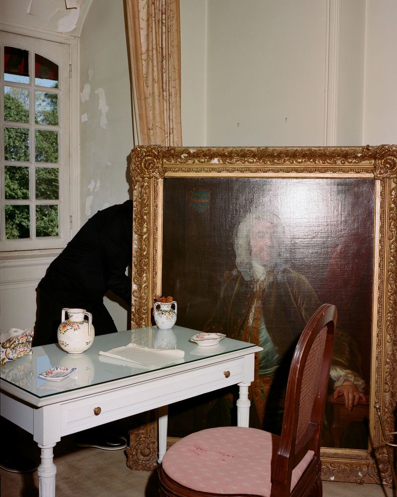 © Henri Kisielewski - Burglary, (2022). Kodak medium format colour negative film (6x7).