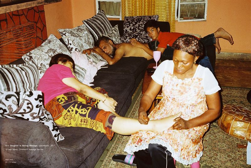 © Senjie Zhu - Yu's Daughter Is Having Massage, Lubumbashi, 2017
