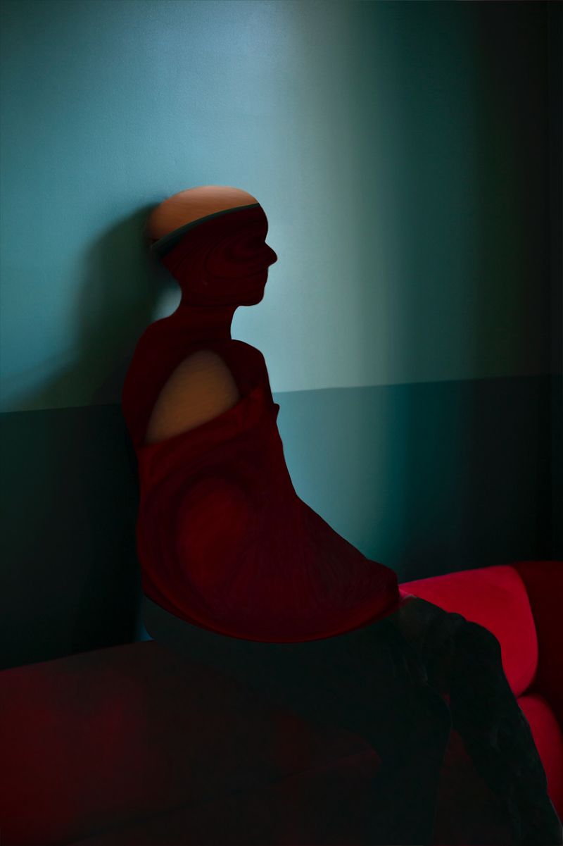 © Elisa Miralles - Image from the THE EXPERIENCE OF INHABITING A BODY photography project