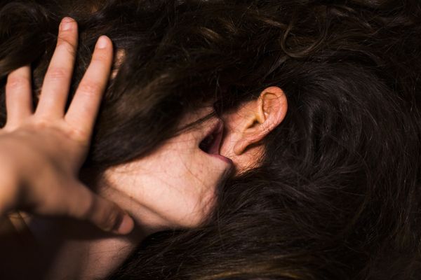 © Elisa Miralles - Image from the THE EXPERIENCE OF INHABITING A BODY photography project