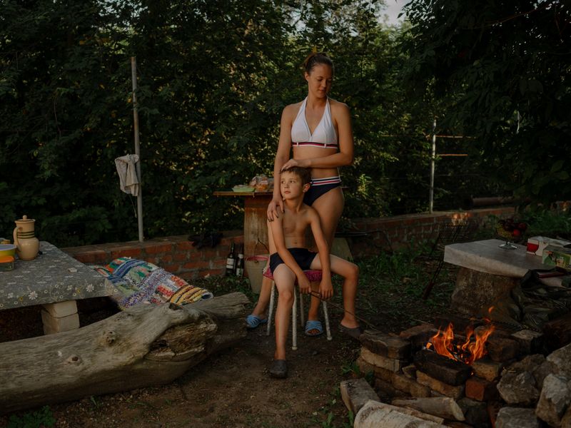 © Aliona Kardash - Image from the It smells of smoke at home photography project