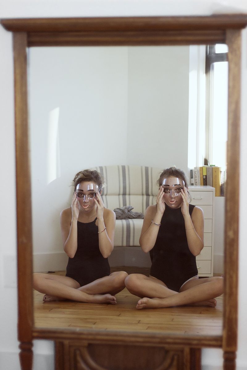 © Ava Williams - Image from the The Twins photography project