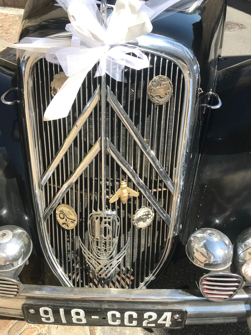 © Abigail Wells-Davies - Image from the Bare Grills photography project