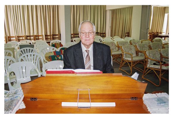 © Manesha Caldi Smit - " This instrument speaks when I cannot, and it helps me impress the ladies "- Danie, 90.