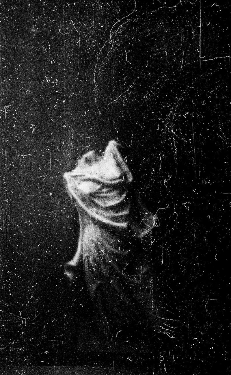 © Freisy González Portales - Image from the The sea of ​​oblivion - El mar del olvido photography project