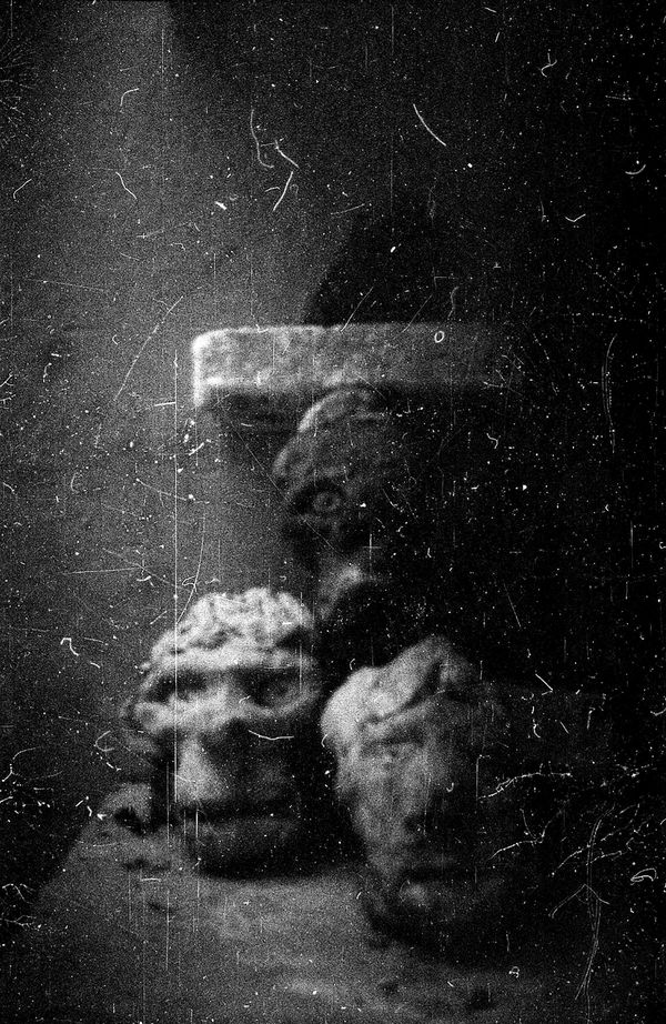 © Freisy González Portales - Image from the The sea of ​​oblivion - El mar del olvido photography project