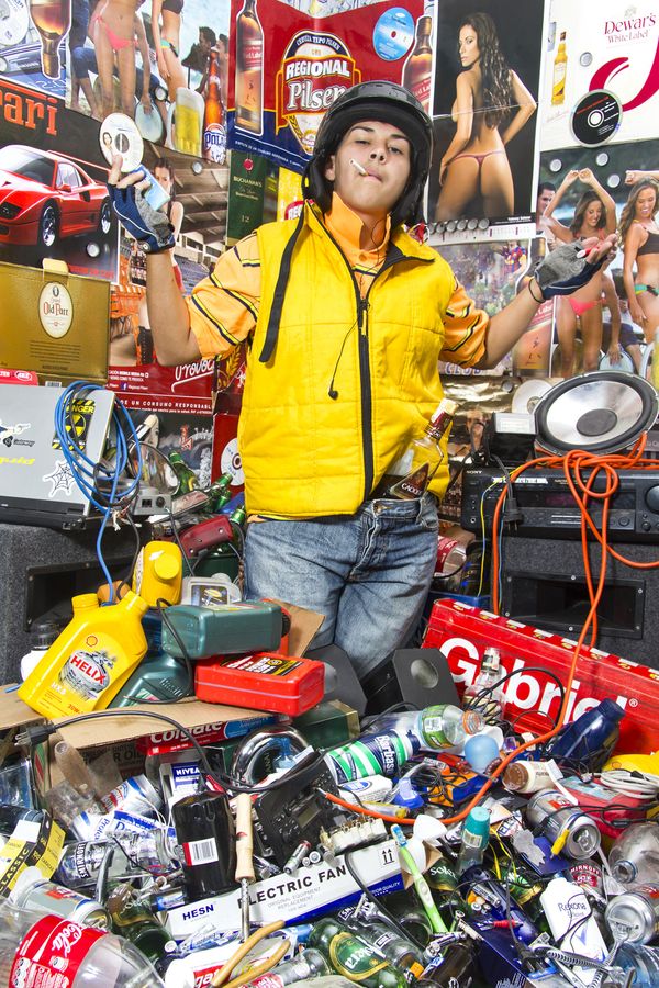 © Freisy González Portales - Image from the Homo sapiens basurensis photography project