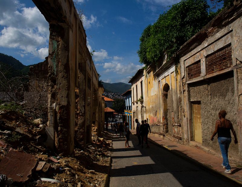 © Freisy González Portales - Image from the Una estrella en una ola de mar (A star in a sea wave) photography project