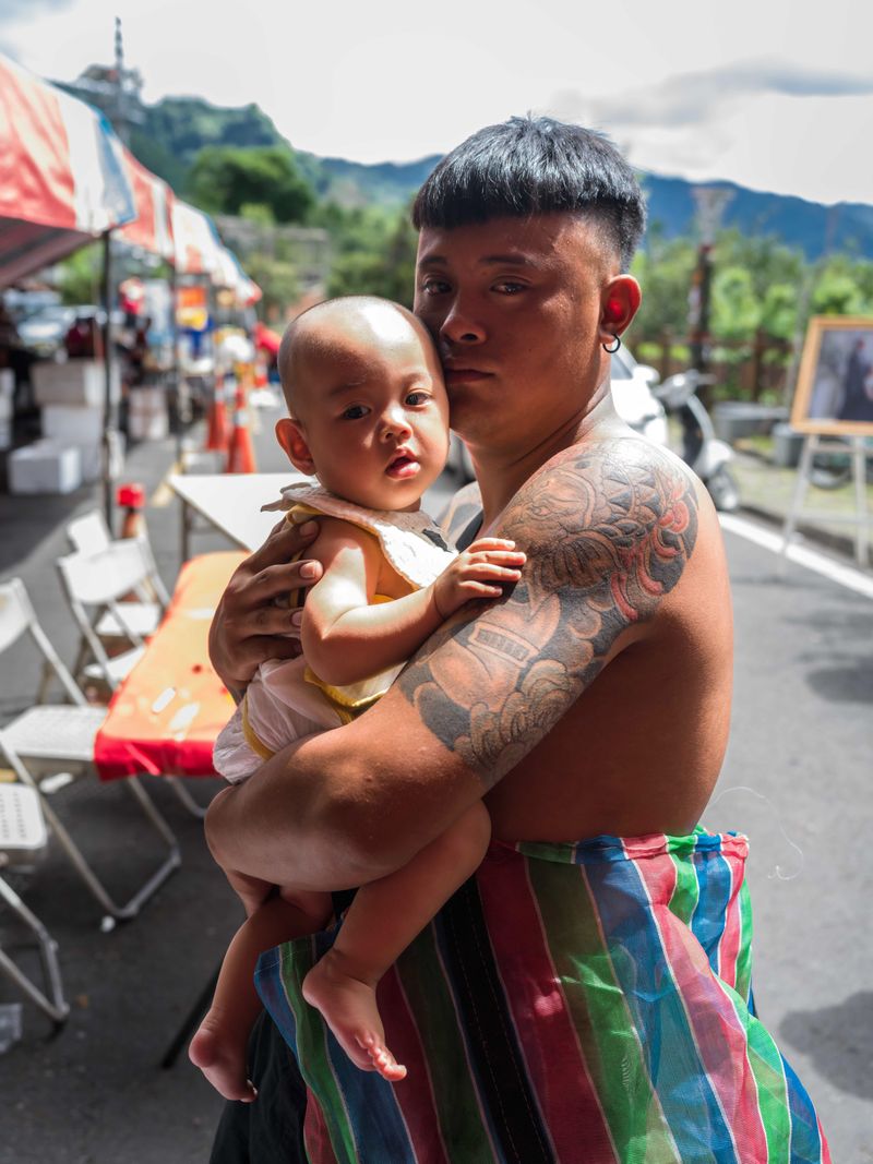 © Huang Chih - Image from the Don't speak to the mountain photography project