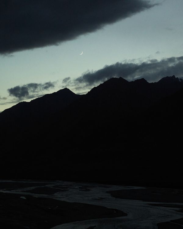 © Louise Amelie - Image from the Missing Member - Kyrgyzstan. A Country On The Move photography project