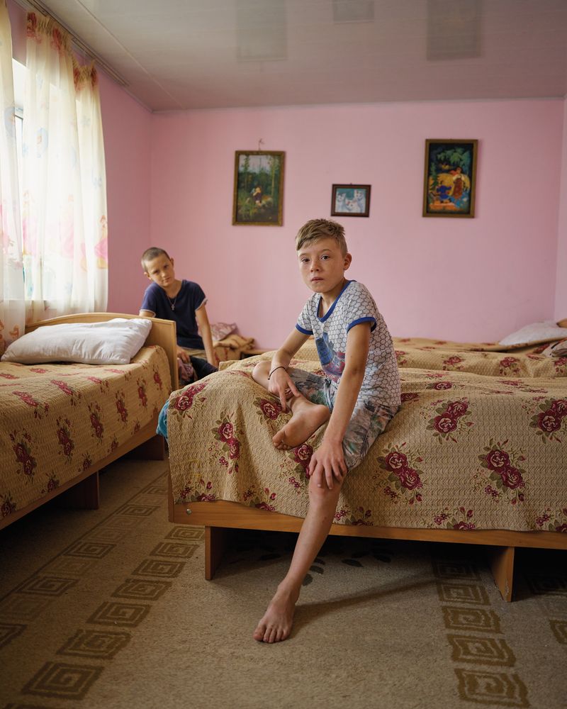 © Louise Amelie - Image from the Missing Member - Kyrgyzstan. A Country On The Move photography project