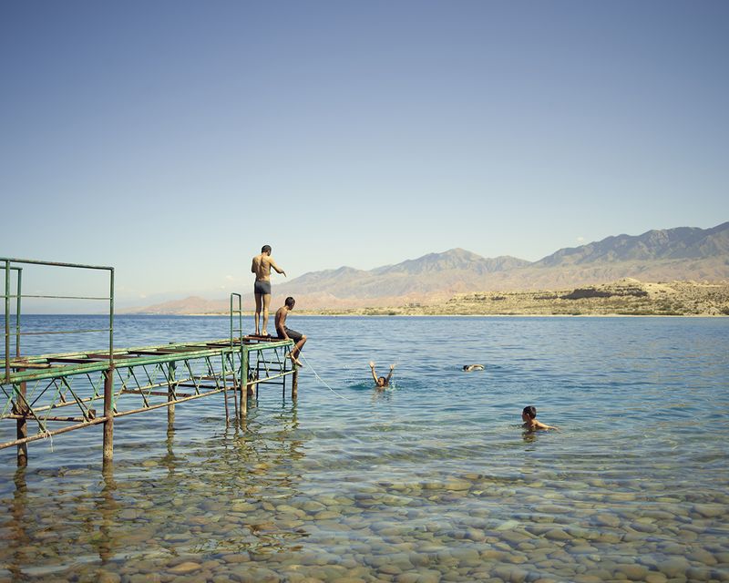 © Louise Amelie - Edil with Kids at Issyk-Kul