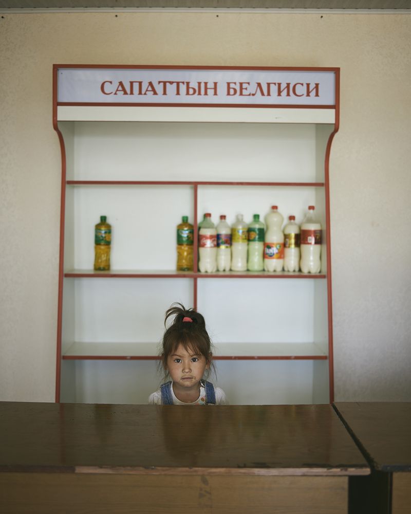 © Louise Amelie - Girl in Little Store