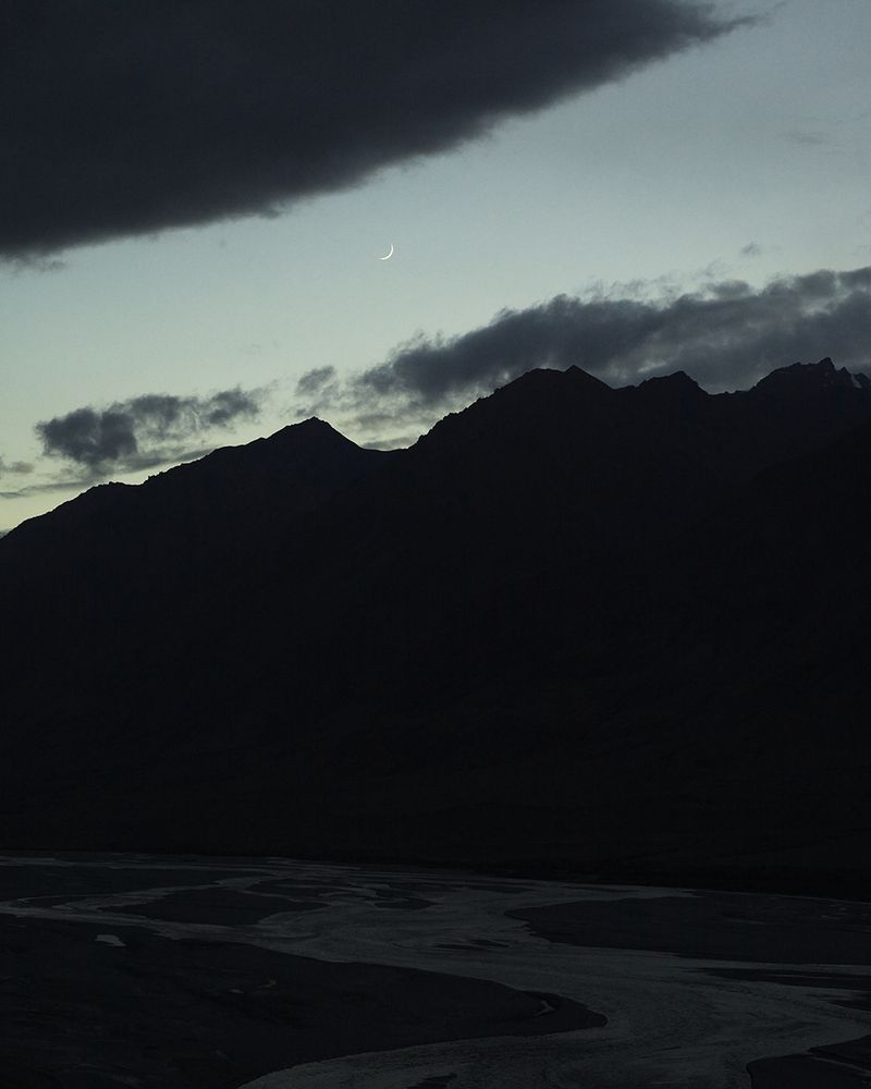 © Louise Amelie - Mountain Night