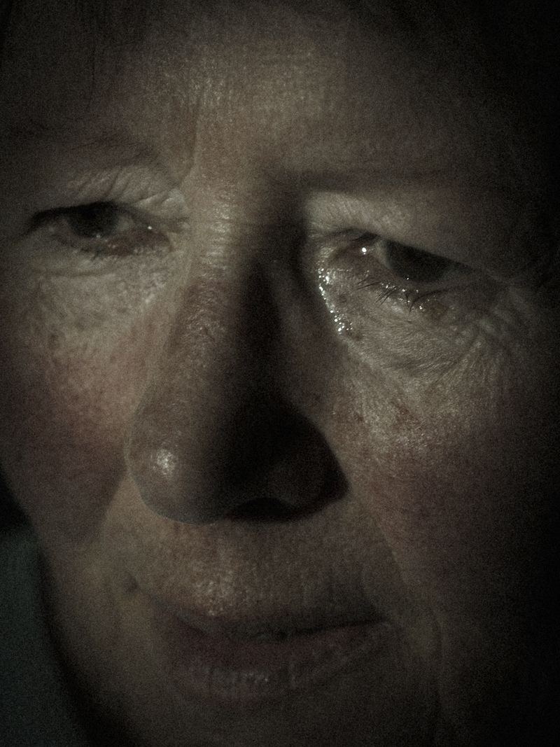 © Uta Genilke - Image from the KOMM NÄHER (Come Closer) photography project