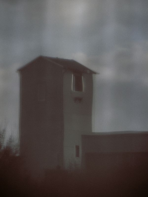 © Uta Genilke - Image from the KOMM NÄHER (Come Closer) photography project