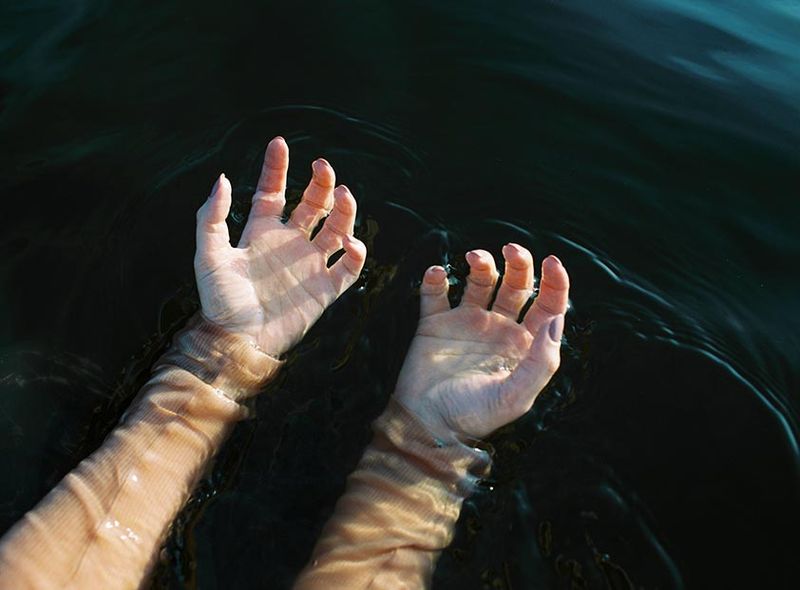 © Lidewij Mulder - In the lake behind the house (2018)