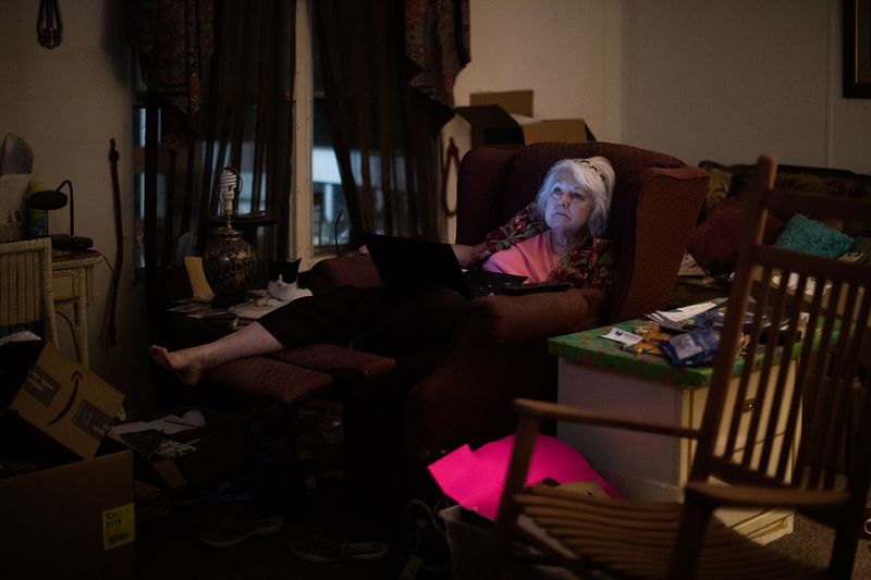 © Kat Alyst - Image from the mom. photography project