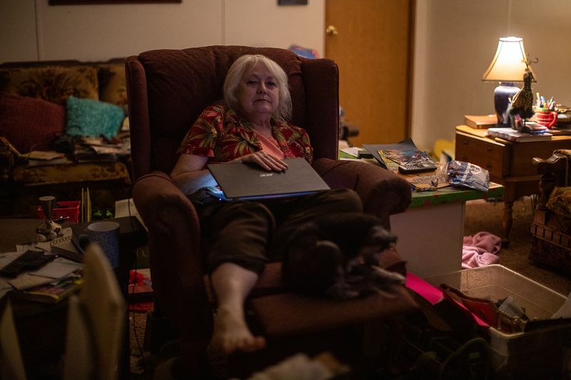 © Kat Alyst - Image from the mom. photography project