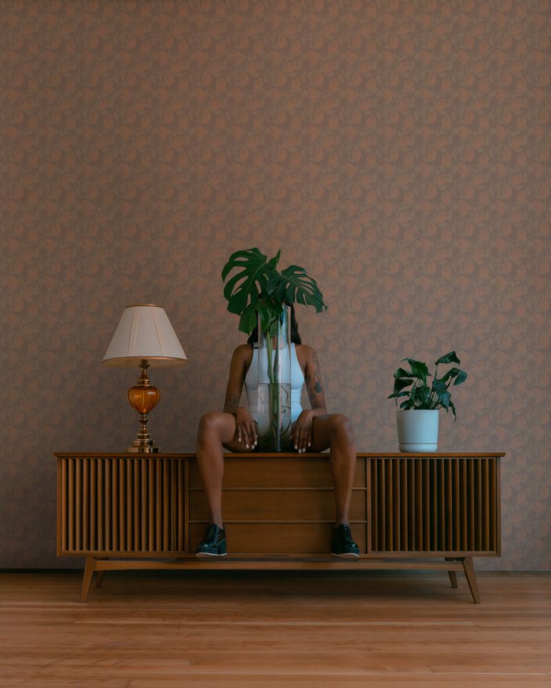 © Kriss Munsya - Here My Love. Domestic Attraction - The Eraser, 2020.