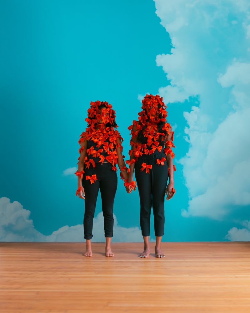 © Kriss Munsya - Shimmy. Scarlet Ribbons - The Eraser, 2020.