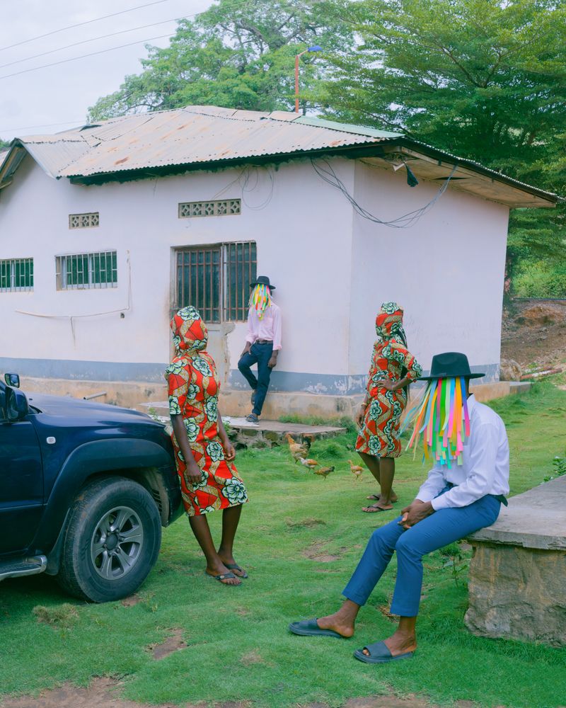 © Kriss Munsya - Distance Within. String Theory - Genetic Bomb, 2022.