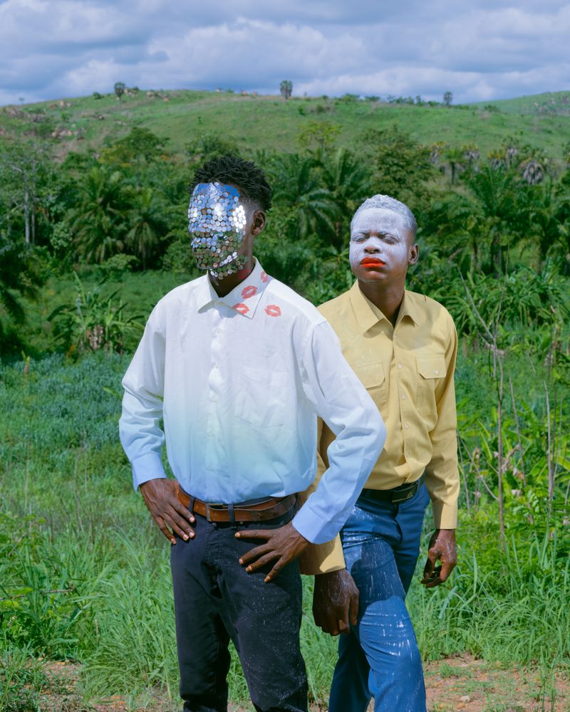 © Kriss Munsya - Micro disney. Talkabout - Genetic Bomb, 2022.