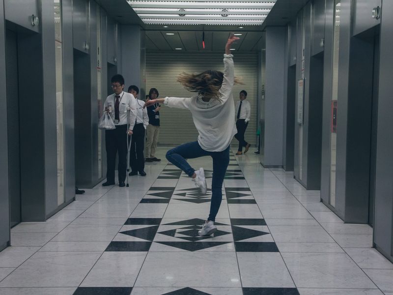 © Yulia Sko - Image from the Dancing in the office photography project