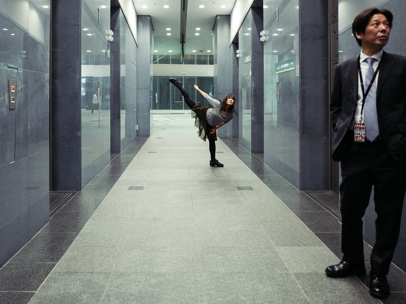 © Yulia Sko - Image from the Dancing in the office photography project