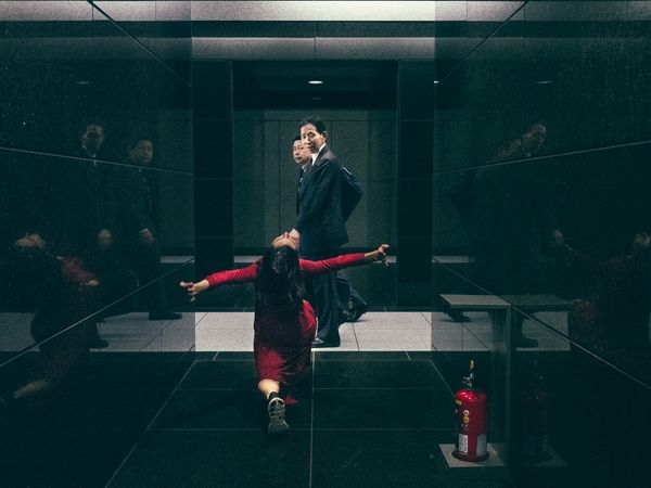 © Yulia Sko - Image from the Dancing in the office photography project