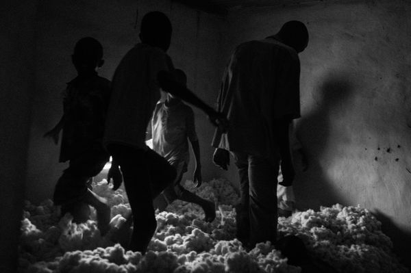 © Jost Franko - Image from the Cotton black, cotton blue photography project