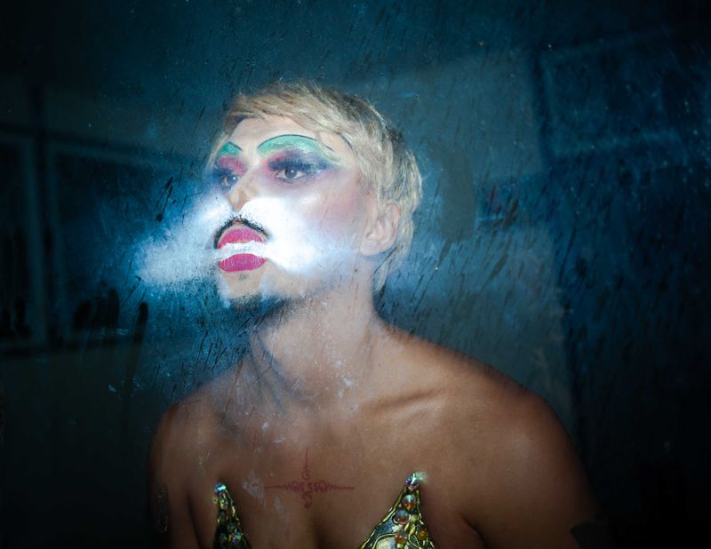 © Ryan Andrew - Unicorn kiss, Self-portrait in a mirror, 2024.