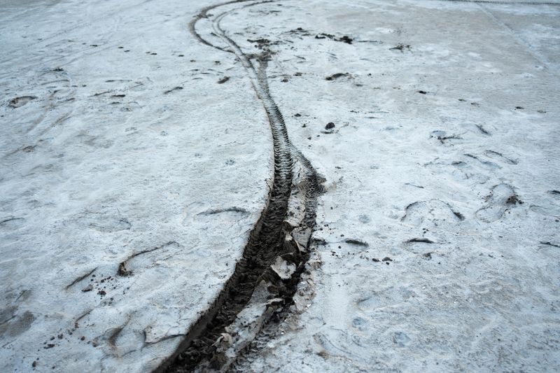 © Martín Estol - Vehicle track in the salt. Carhué, Buenos Aires Province.