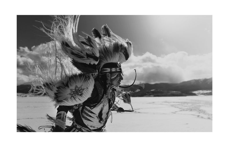 © Noam Azouz - larry yazzie, dancing on a frozen lake, CO