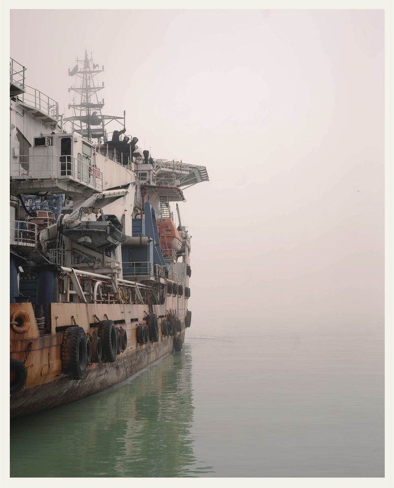 © Noam Azouz - Image from the Behind the Waterfront photography project